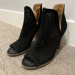 Lucky Brand suede sandal boots